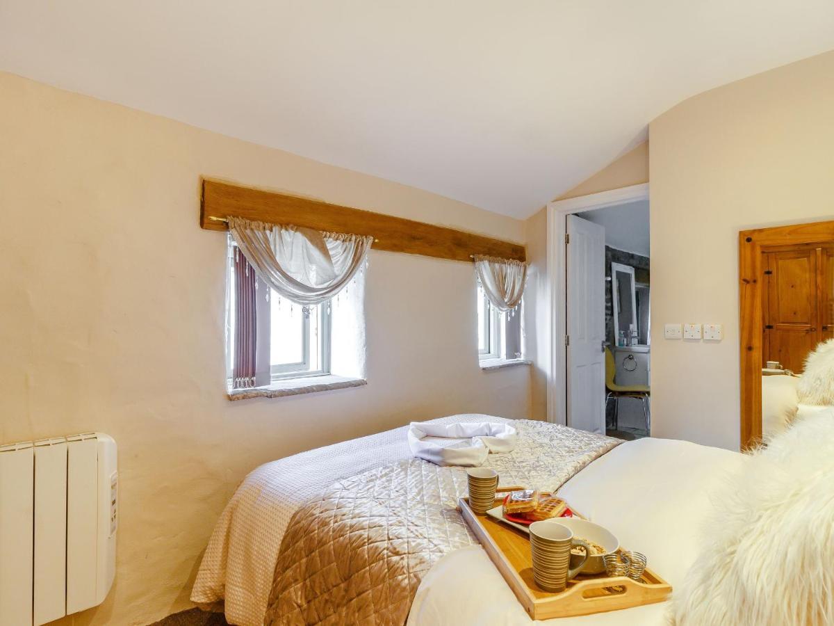 Caner Bach Lodge 브리젠드 외부 사진